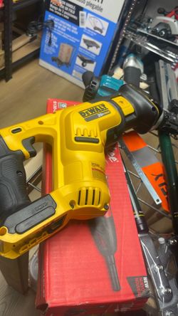 New Dewalt 20v Max VARIABLE SPEED RECIPROCADING  SAW - tool only and only pick up