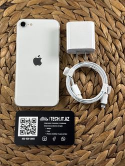 📱 iPhone SE | 64GB | Starlight | Unlocked (Any Carrier)