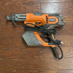 3 In Drywall and Deck Collated Screwdriver