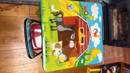 Free kid table & chair