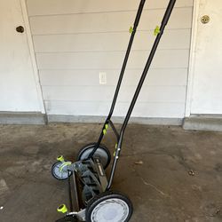 Manual Lawnmower 