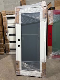 Hurricane impact doors and windows | Puertas y ventanas de impacto