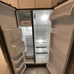 Whirlpool Refrigerator 