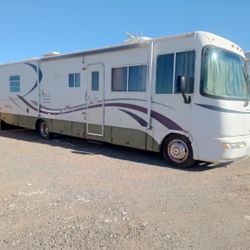 38 Ft Pop Out Rv