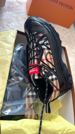 Men's sneakers...size 9, 9.5, 10