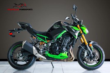 2024 Kawasaki Z900 SE ABS