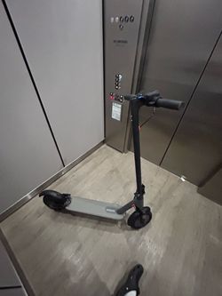 Max speed 22 mph 500w motor Charging time 5 hours Range 22-28 miles Suspension is fine but honey comb tires make it a bit bumpy   Rear light doesn't, 