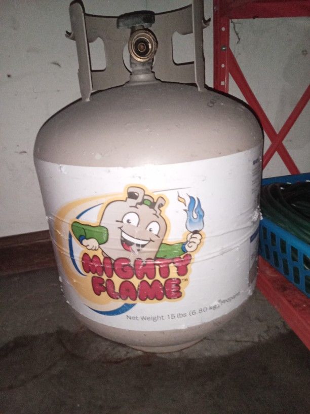 Propane Tank (3/4 Way Full)