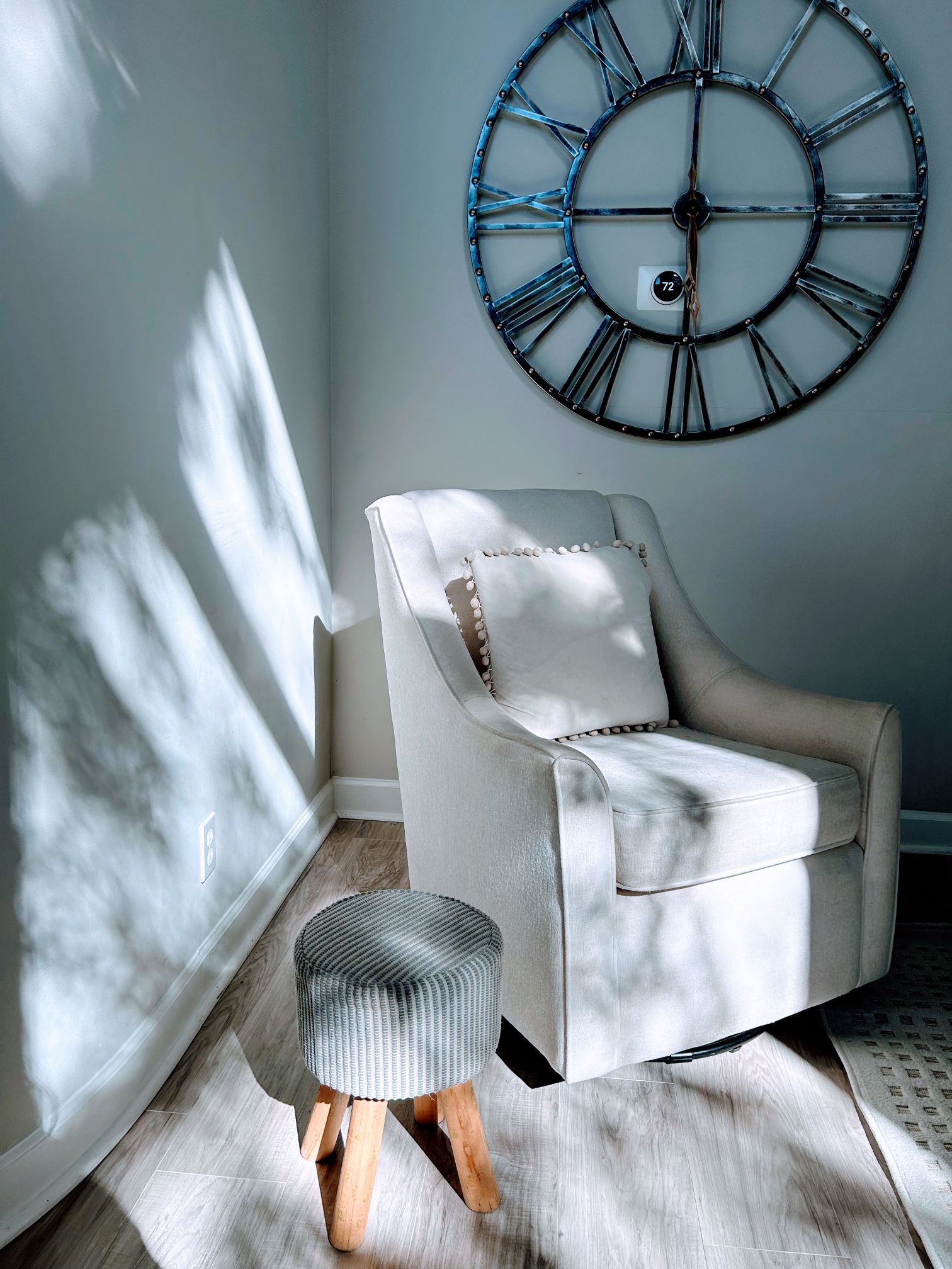 Havertys swivel chair