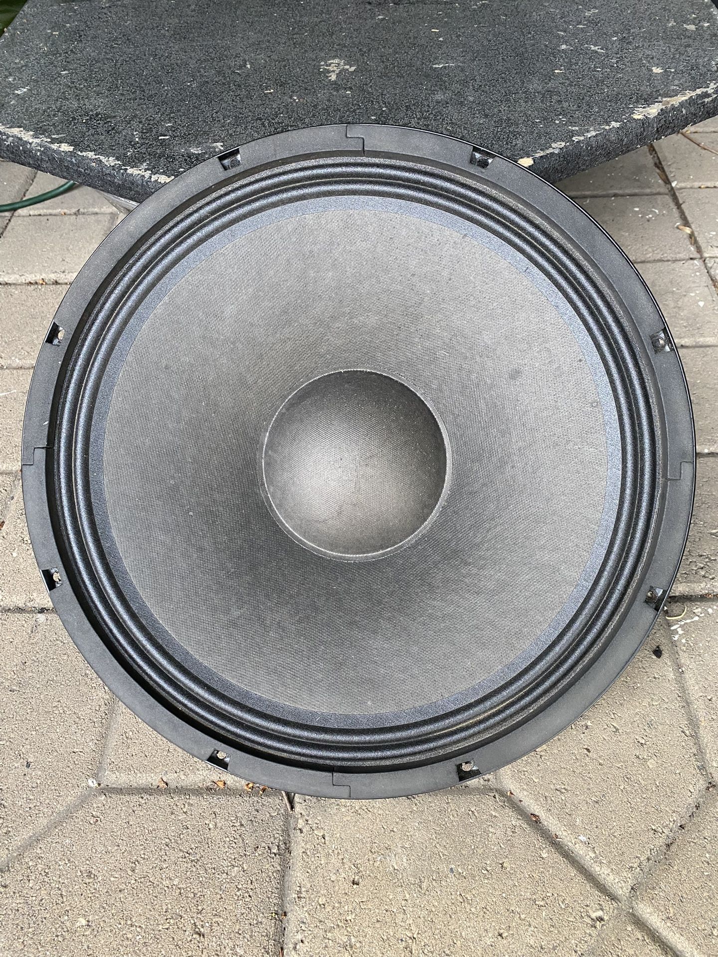 2 PEAVEY WOOFER SPEAKERS