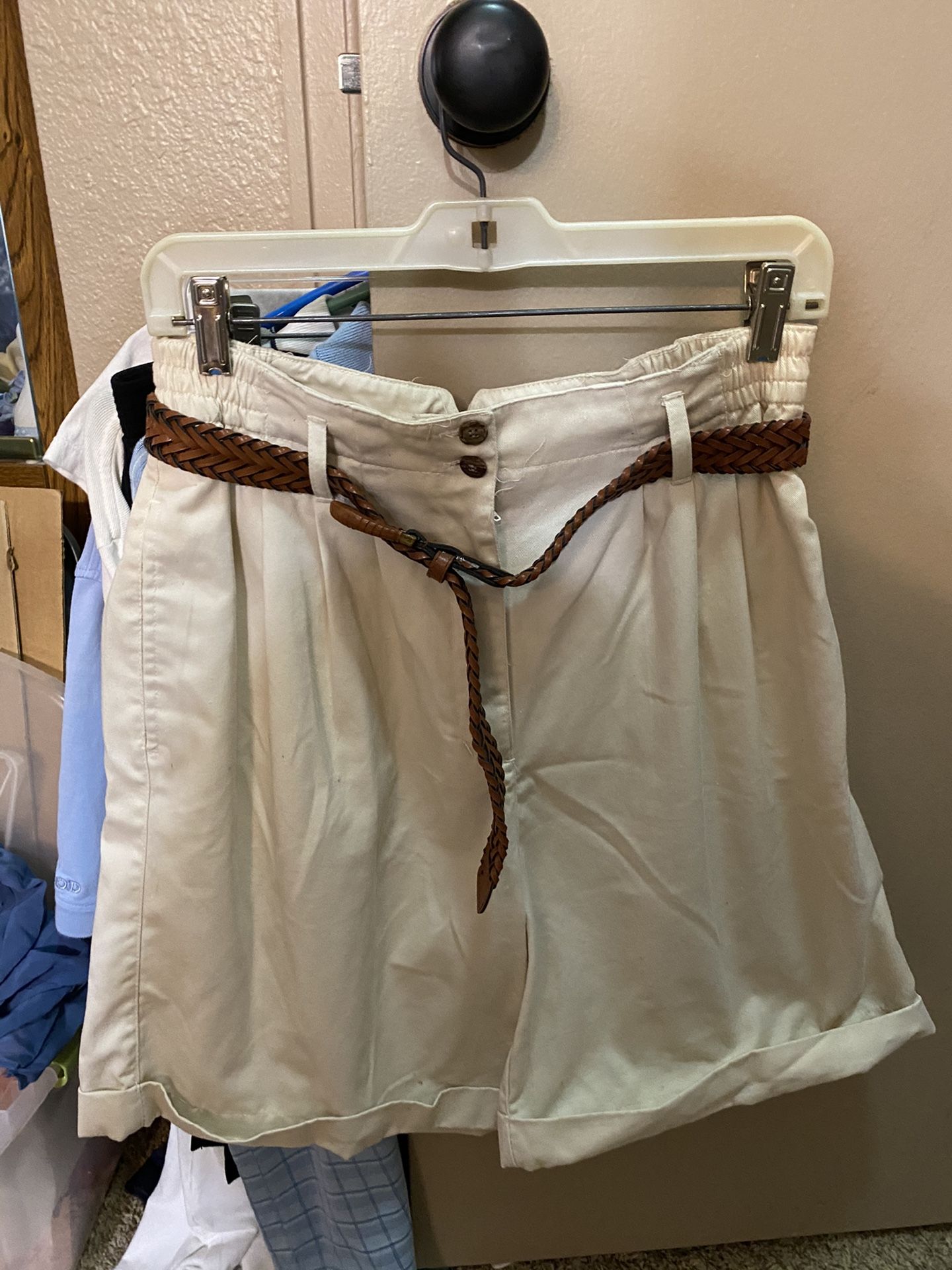Karen Scott Cuffed Shorts Size 18