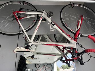 Men Bike For Sale. See Pic For Specs. Great Condition. Pick Up By Renaissance