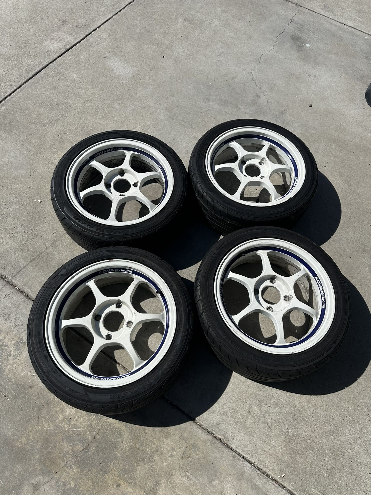 16x7 +44 Advan RG  4x114.3 205/45r16 Advan Fleva 