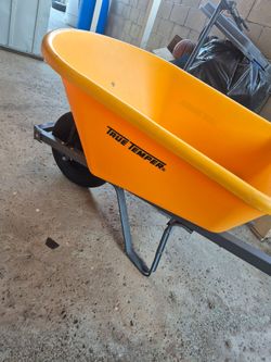 True Temper Wheelbarrow
