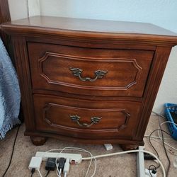 Brown Traditional Queen Bed Frame 