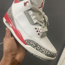 Jordan 3 ‘Fire Red’ Sneakers 