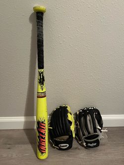 Teeball Set - backpack, gloves, helmet, bat