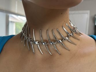 Large Silver centipede punk chunky choker necklace bracelet for women  Materials: silver plated brass  Length : 13”-16.5” Width: 5cm Weight: 40g Color