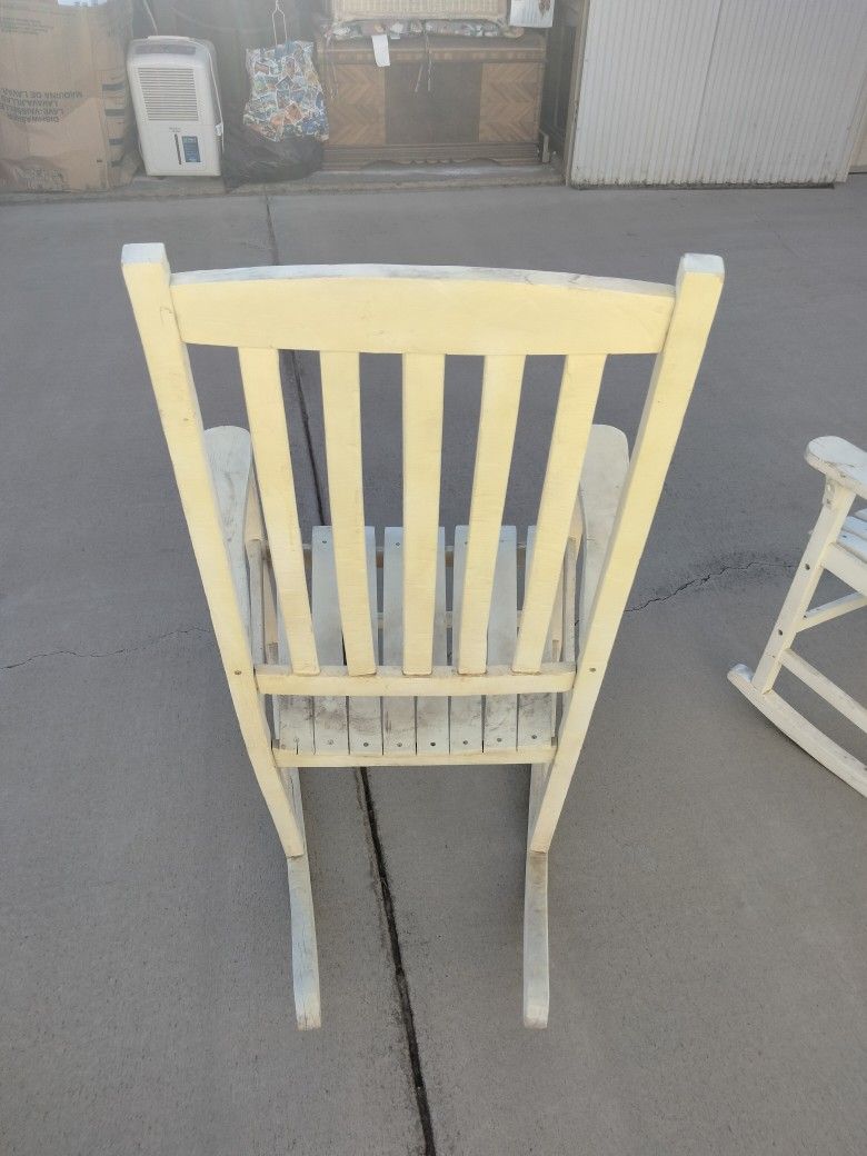 Cracker Barrel Rocking Chairs for Sale in Bakersfield, CA OfferUp