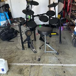 Alesis Electric Drum Set