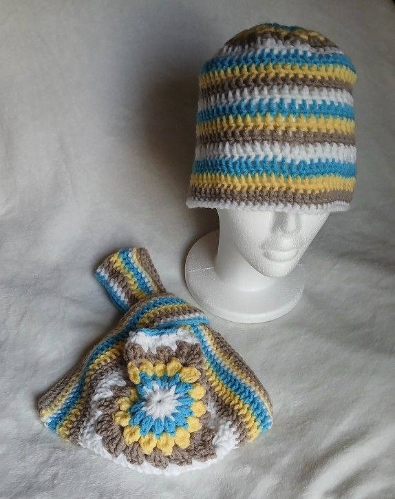 Starburst Beanie w/ Matching Wrist Tote