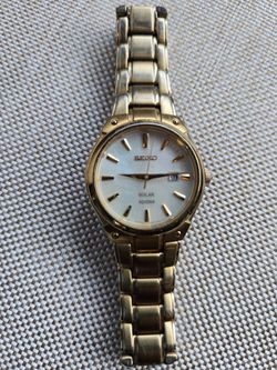Woman seiko solar whatch