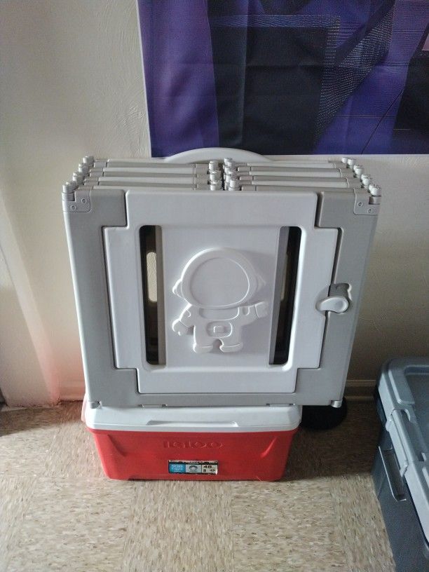 Baby gate