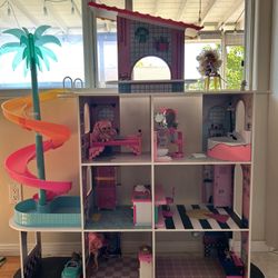 LOL Doll House