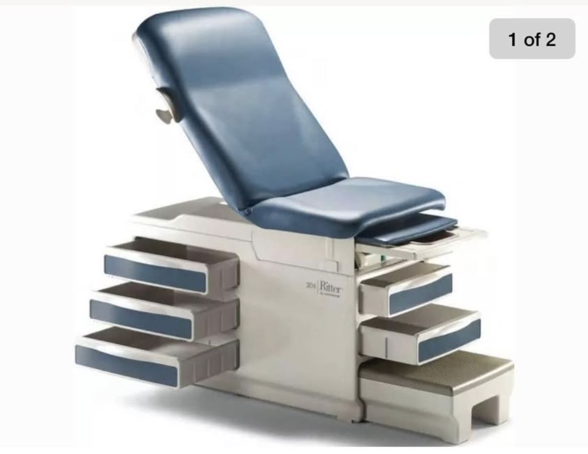 Ritter 204 Medical Exam Table