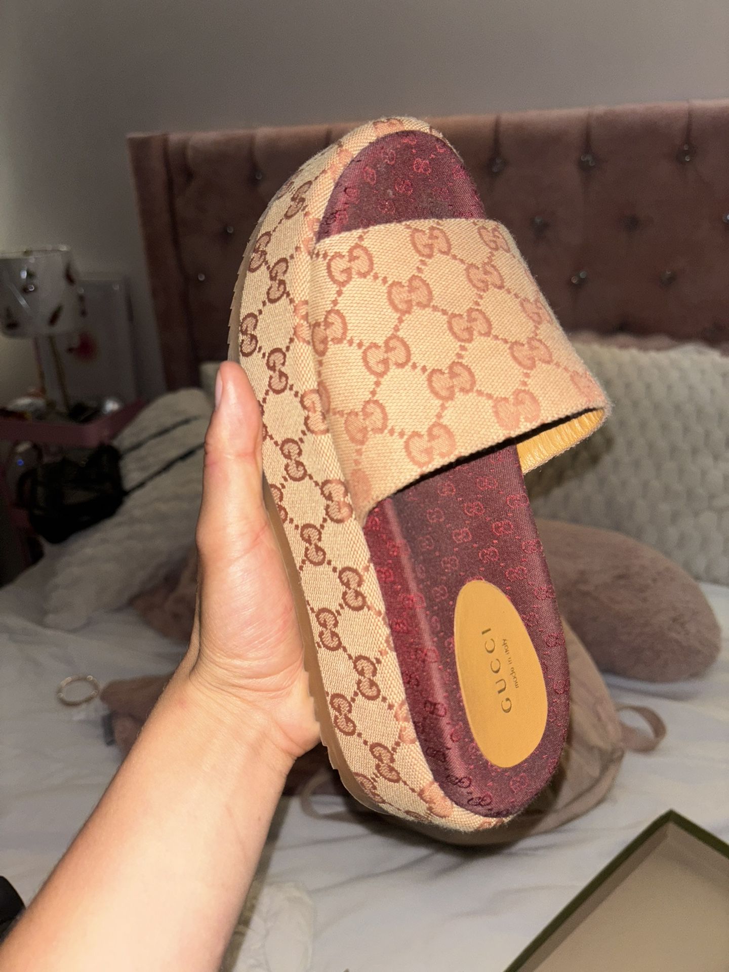 Gucci Plataform Slides