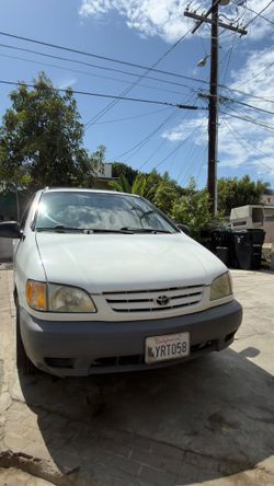 2002 Toyota Sienna
