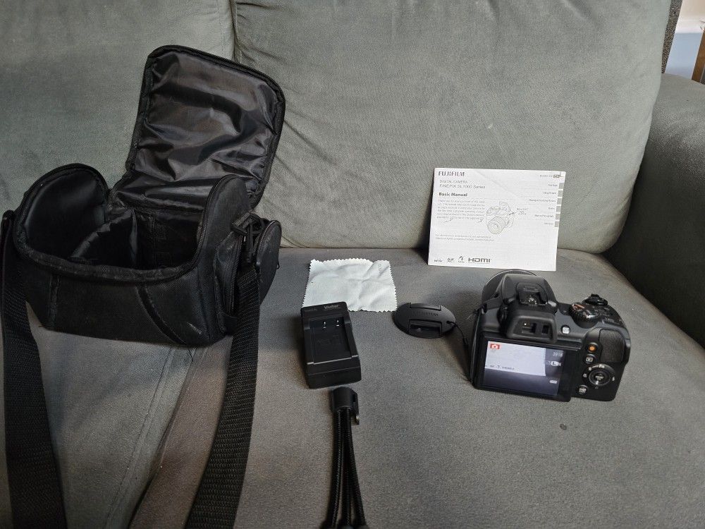 Fujifilm FinePix S Series SL1000 16.2MP Digital Camera - Black