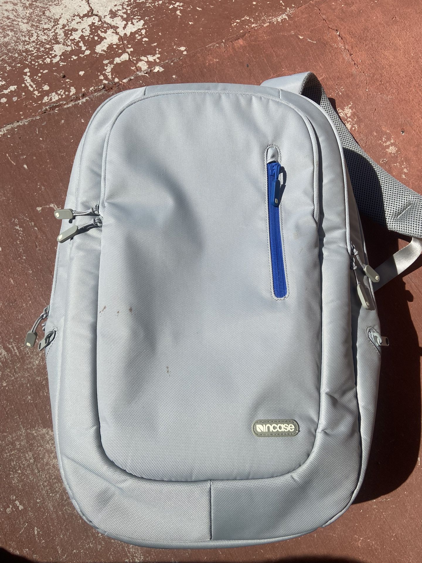Incase laptop padded back pack