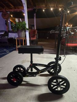 Knee scooter