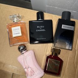 Colognes / Perfumes