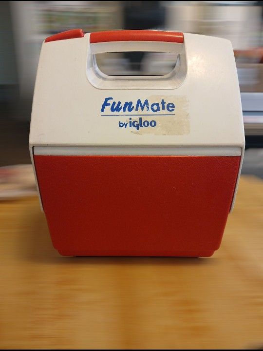 Vintage Funmate by IGLOO