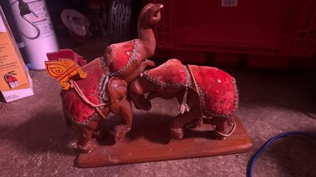 Free Small Decoration Elephants