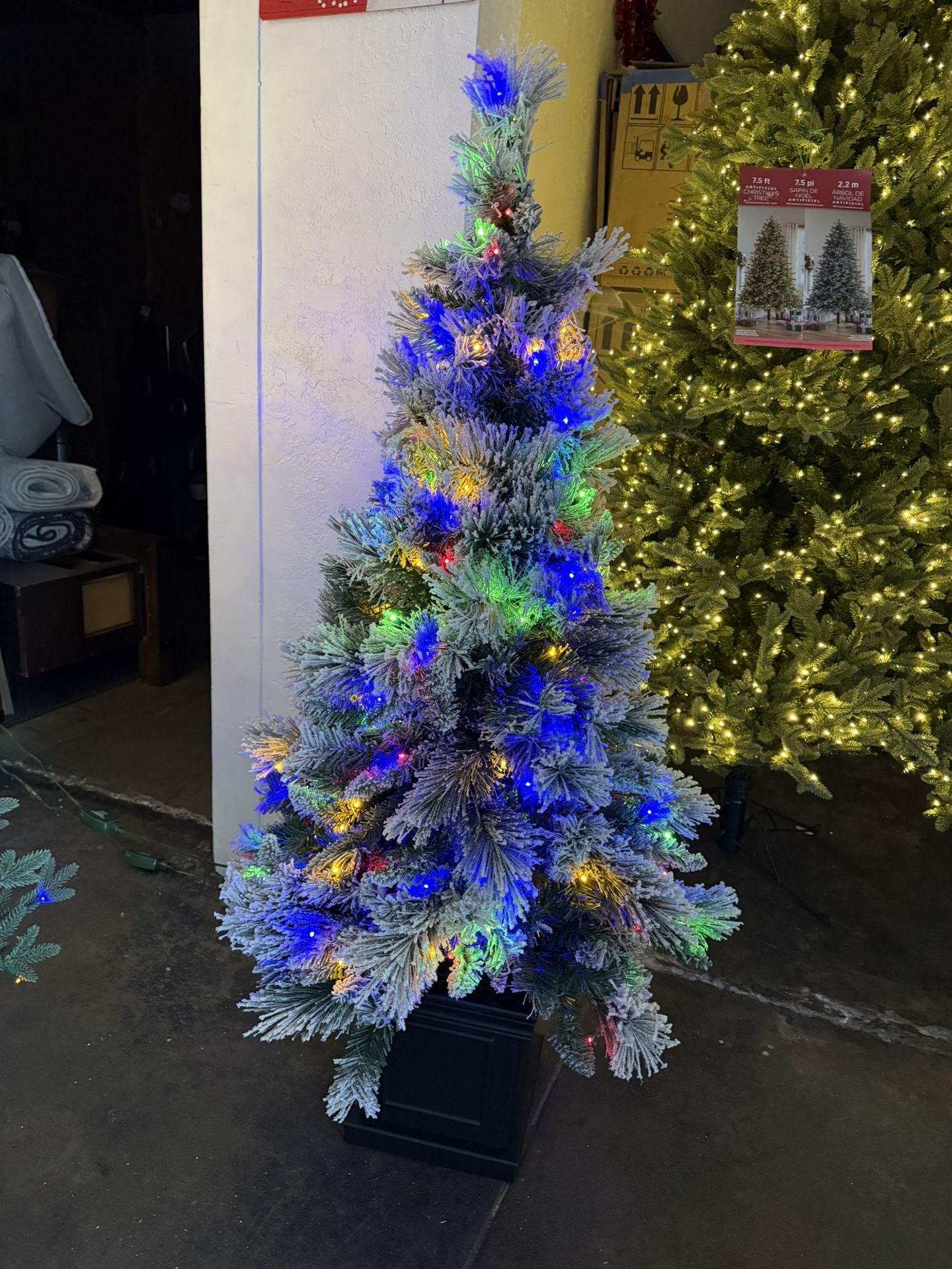 4.5 Potted Christmas Tree