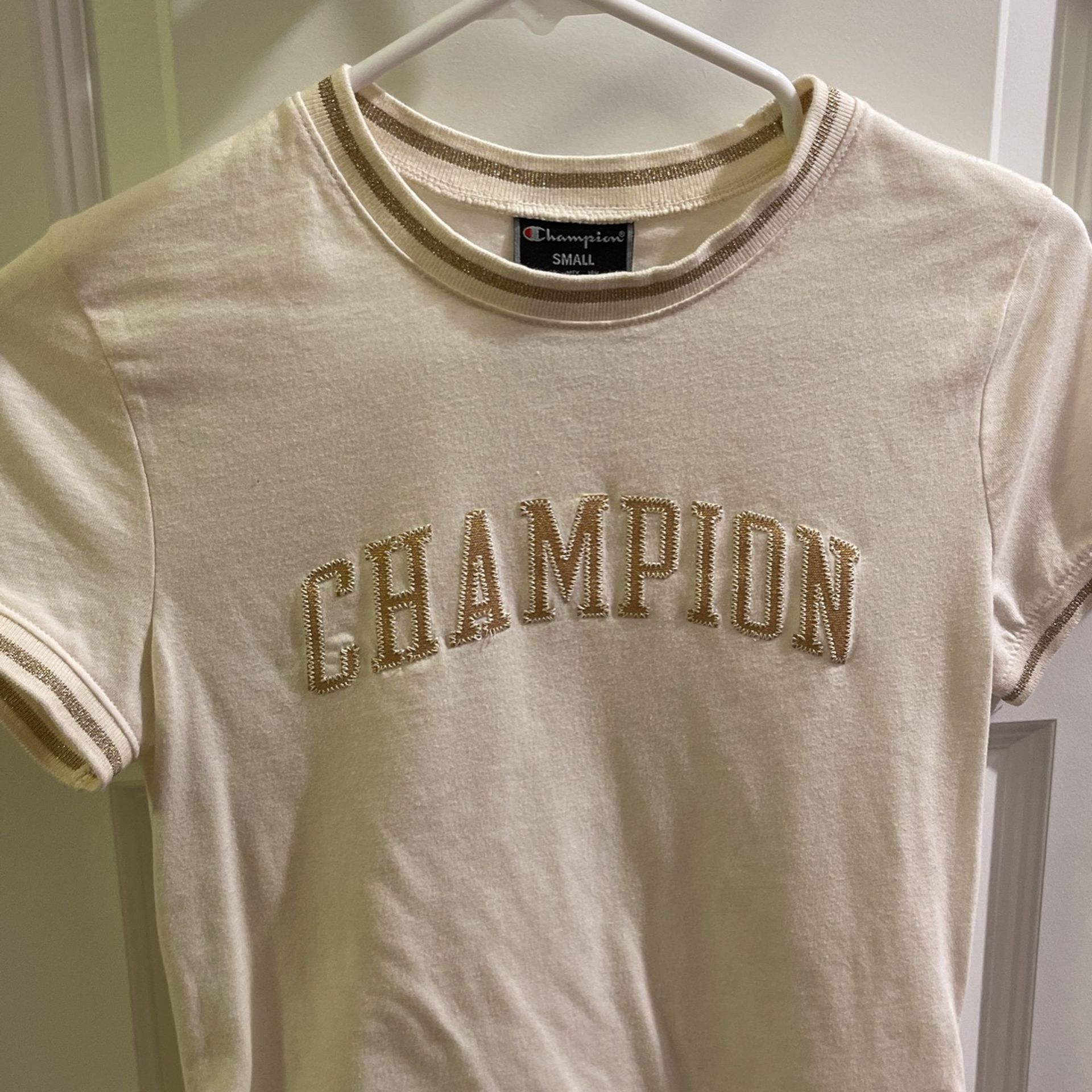 Champion fitted shirt