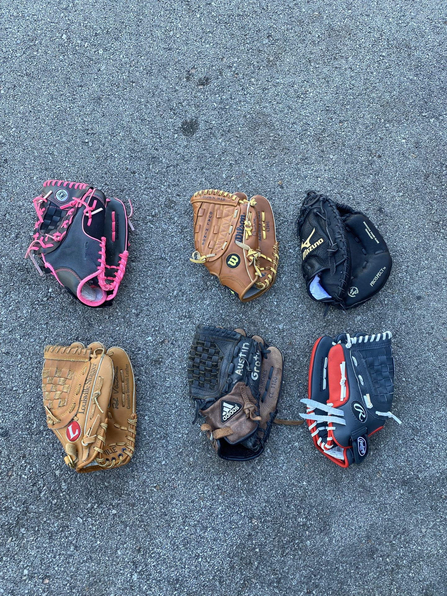 All Leather : Baseball Gloves     $25 Each 