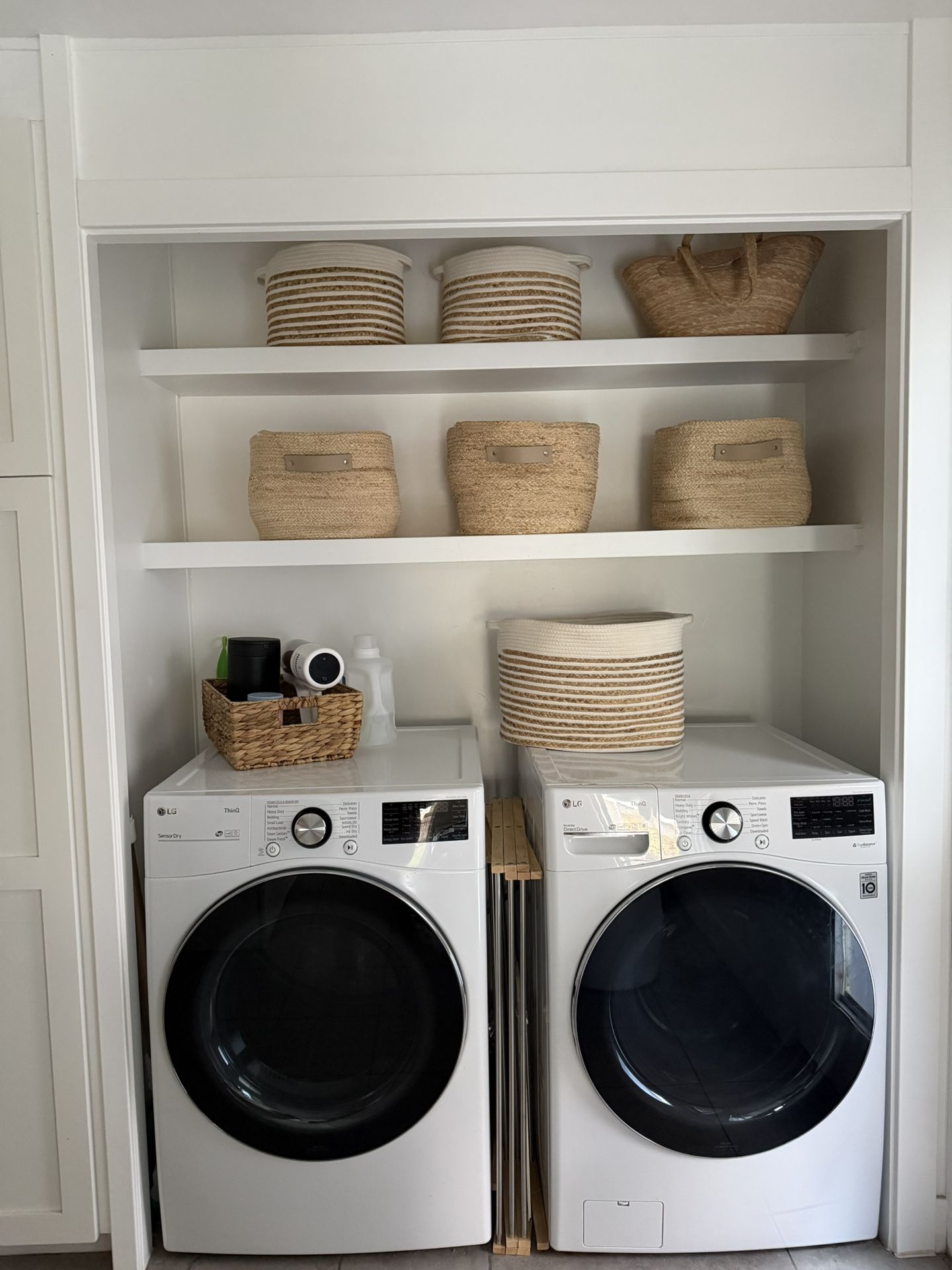 LG Thinq Washer & Dryer Set