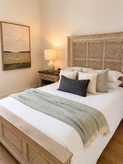 Modern Rustic Queen Bed Frame – Excellent Condition