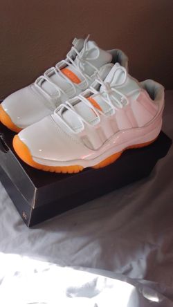 Jordan 11s Citrus Size 6 