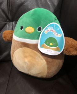 SQUISHMALLOWS “AVERY”