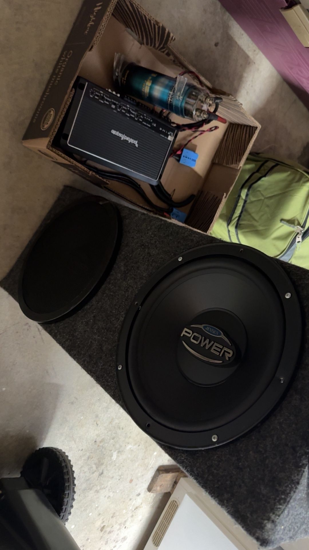 2 12in Subwoofer