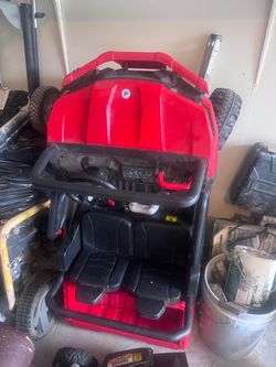 Toy car