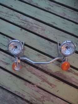 Fog Spot Passing Light Lamp Turn Signal Bar for 1(contact info removed) Harley Road King $100