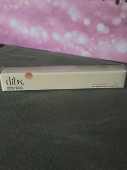 Dibs lip liner