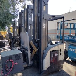 Crown Reach Forklift 