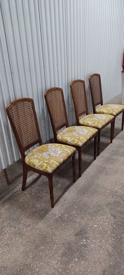 4 MID CENTURY DINING CHAIRS rare Find